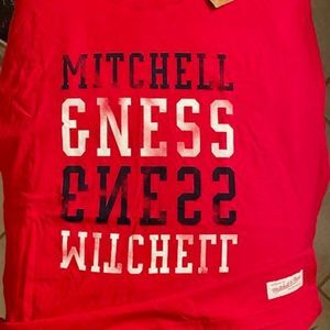 Mitchell & Ness Red Tee-Shirt XXL  New with Tags